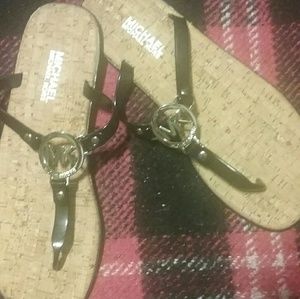 Michael kors size 9 flip flops